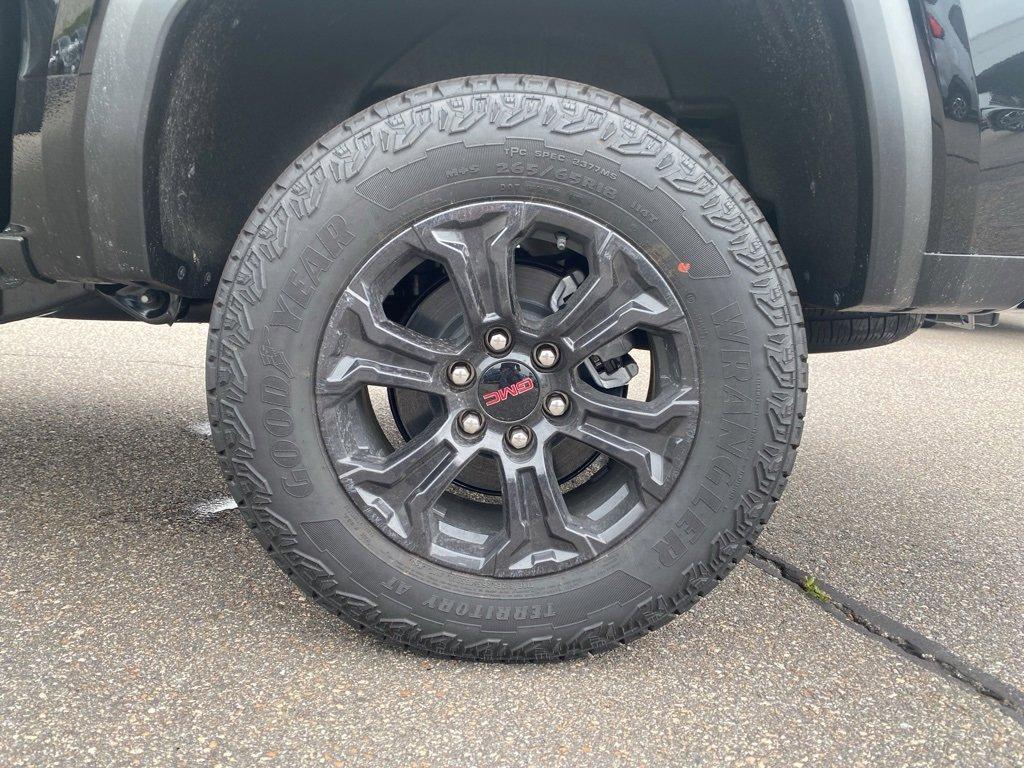 new 2025 GMC Canyon car, priced at $44,990