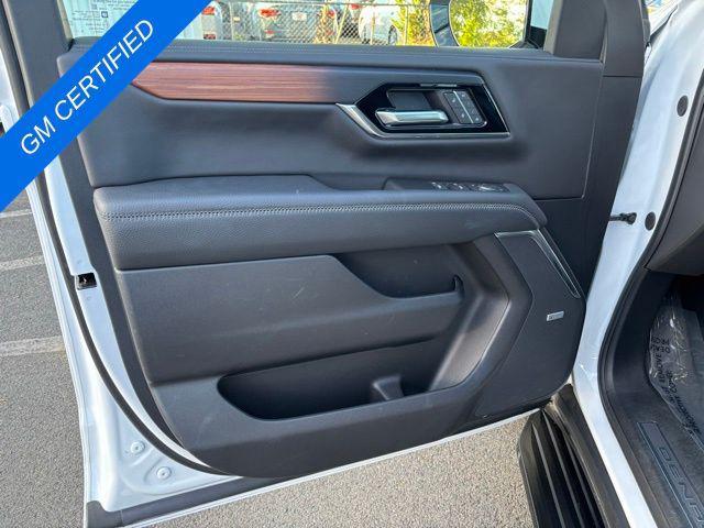 used 2025 GMC Yukon car, priced at $73,495