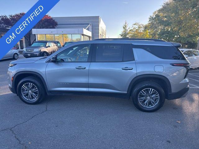 used 2025 Chevrolet Traverse car, priced at $37,988