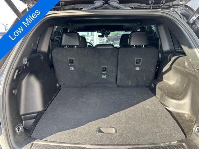 used 2025 Jeep Grand Cherokee car, priced at $38,500