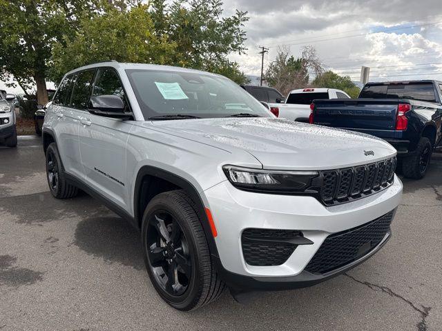 used 2024 Jeep Grand Cherokee car, priced at $28,495