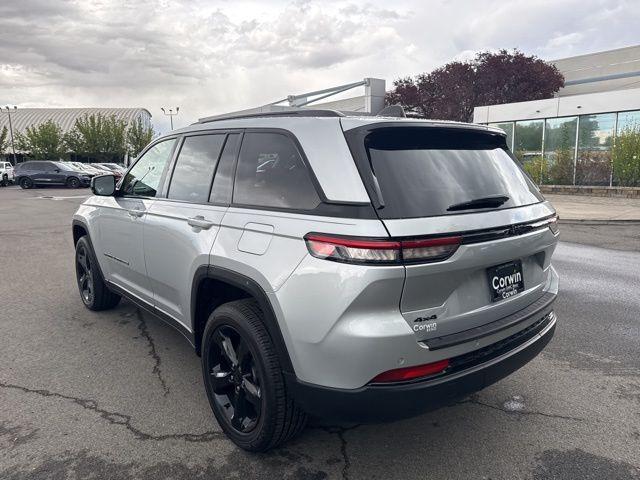 used 2024 Jeep Grand Cherokee car, priced at $28,495