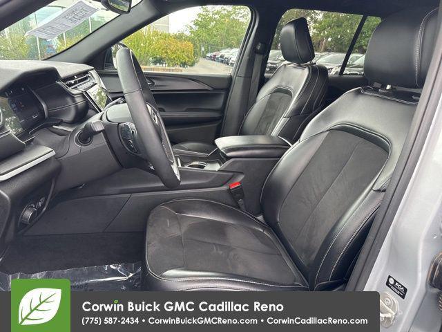 used 2024 Jeep Grand Cherokee car, priced at $31,500