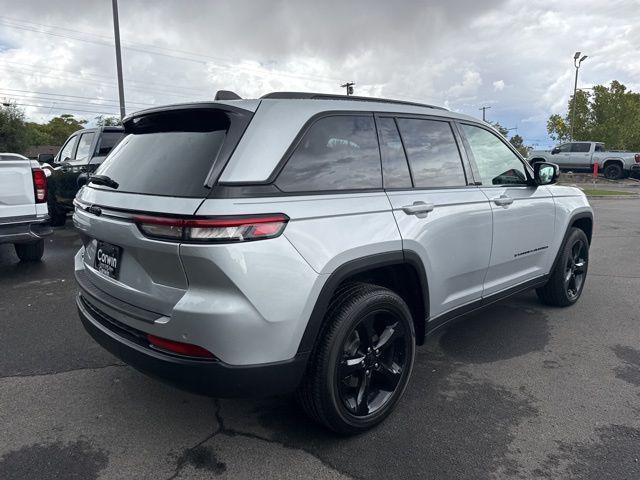 used 2024 Jeep Grand Cherokee car, priced at $28,495