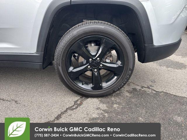 used 2024 Jeep Grand Cherokee car, priced at $31,500