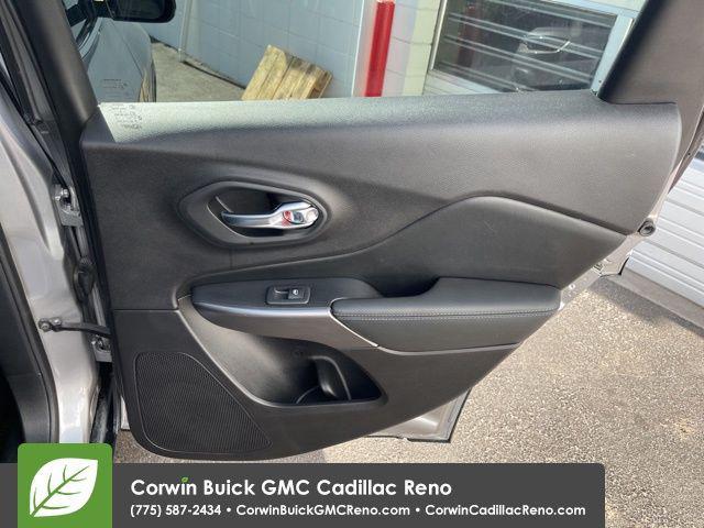 used 2020 Jeep Cherokee car, priced at $20,989