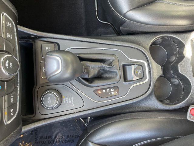 used 2020 Jeep Cherokee car, priced at $18,495