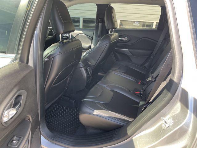 used 2020 Jeep Cherokee car, priced at $18,495