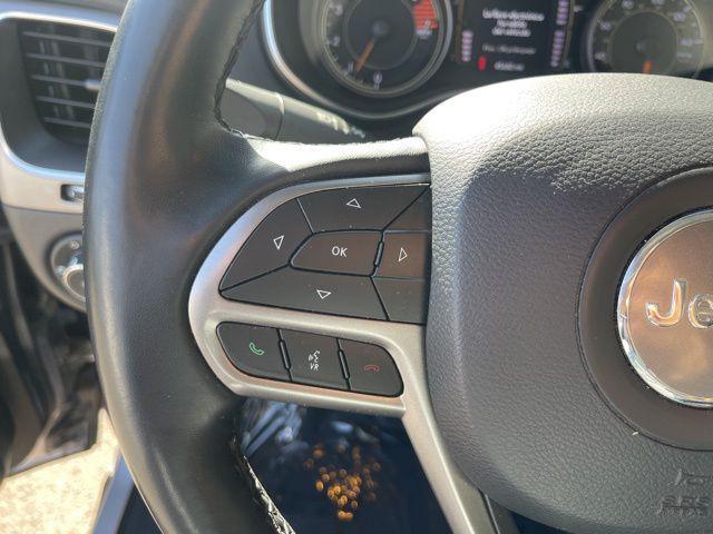 used 2020 Jeep Cherokee car, priced at $18,495