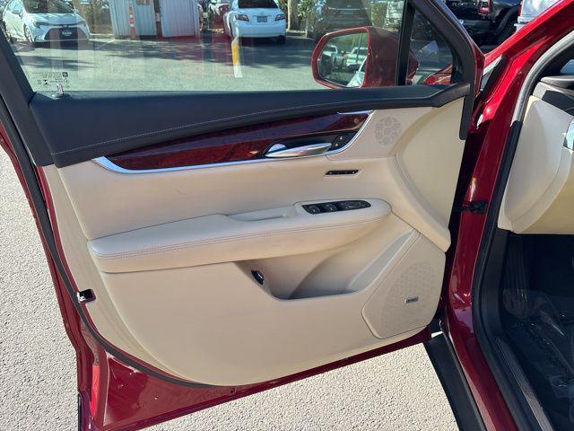 used 2019 Cadillac XT5 car, priced at $25,989