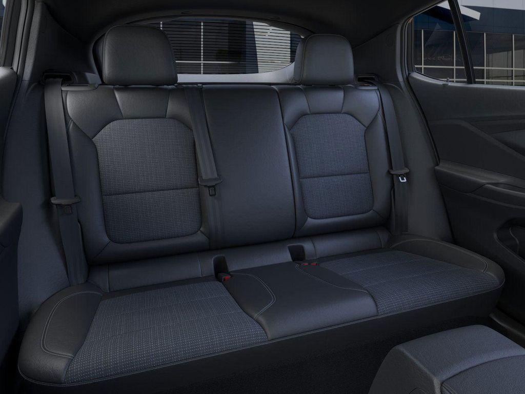 new 2025 Buick Envista car, priced at $24,180