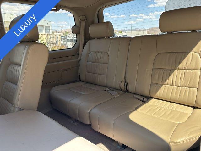 used 2000 Lexus LX 470 car, priced at $10,995