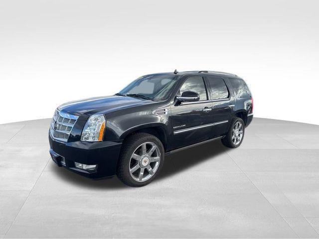 used 2013 Cadillac Escalade car, priced at $22,500