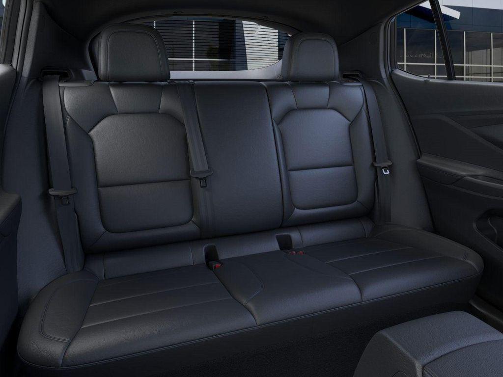 new 2025 Buick Envista car, priced at $27,025