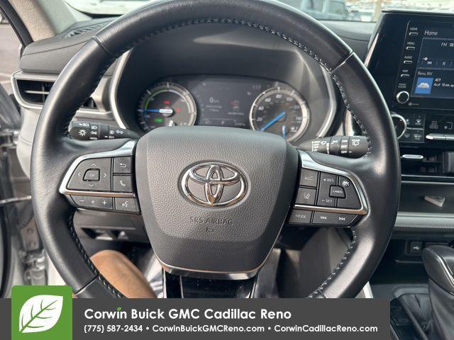 used 2021 Toyota Highlander Hybrid car, priced at $40,500