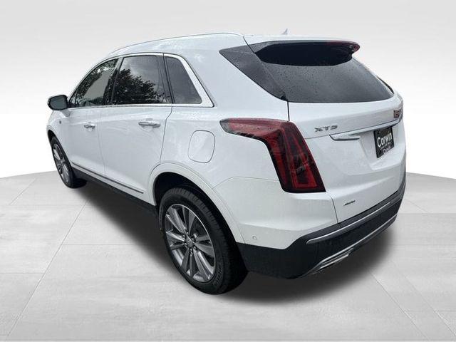 used 2025 Cadillac XT5 car, priced at $44,995