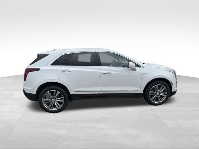 used 2025 Cadillac XT5 car, priced at $44,995
