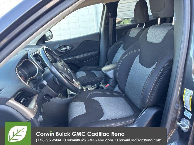 used 2016 Jeep Cherokee car, priced at $12,989