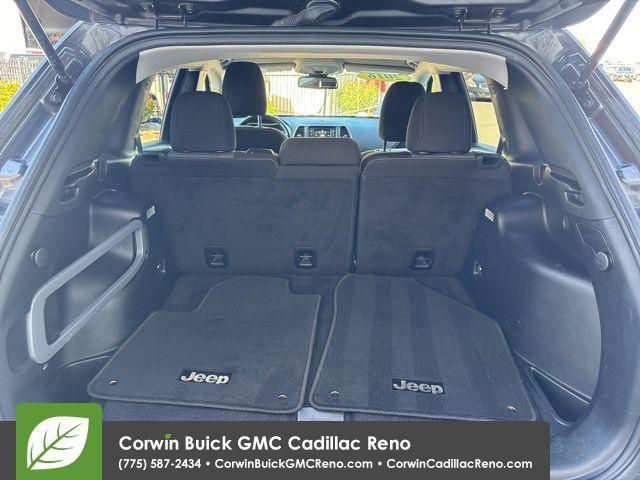 used 2016 Jeep Cherokee car, priced at $12,989
