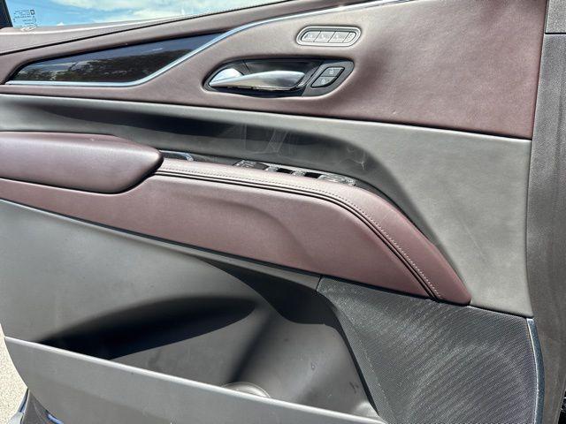 used 2023 Cadillac Escalade ESV car, priced at $88,989