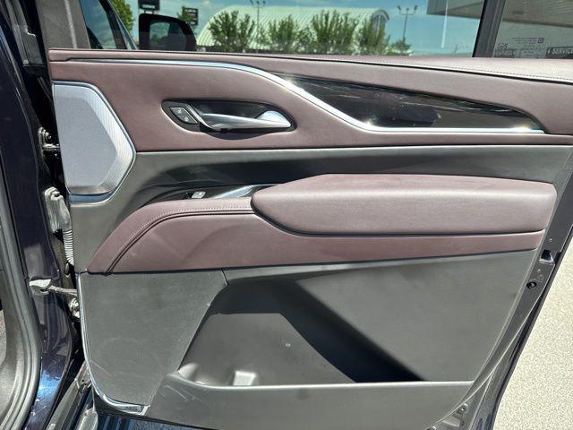 used 2023 Cadillac Escalade ESV car, priced at $88,989