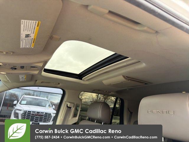 used 2015 GMC Yukon car, priced at $19,989