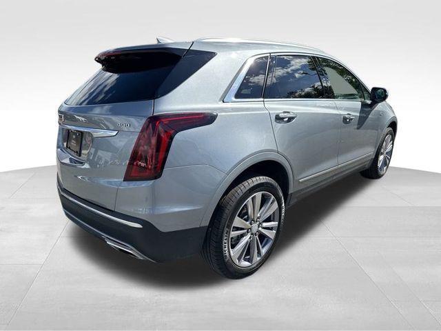 used 2025 Cadillac XT5 car, priced at $39,989
