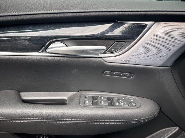 used 2025 Cadillac XT5 car, priced at $39,989