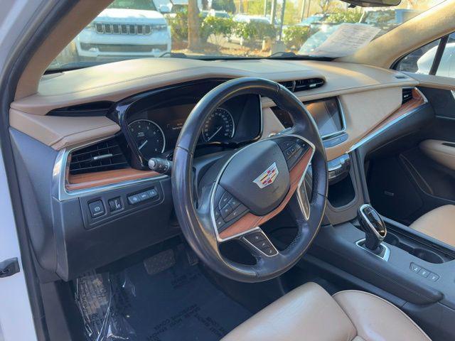 used 2017 Cadillac XT5 car, priced at $15,500