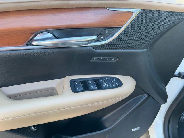 used 2017 Cadillac XT5 car, priced at $15,500