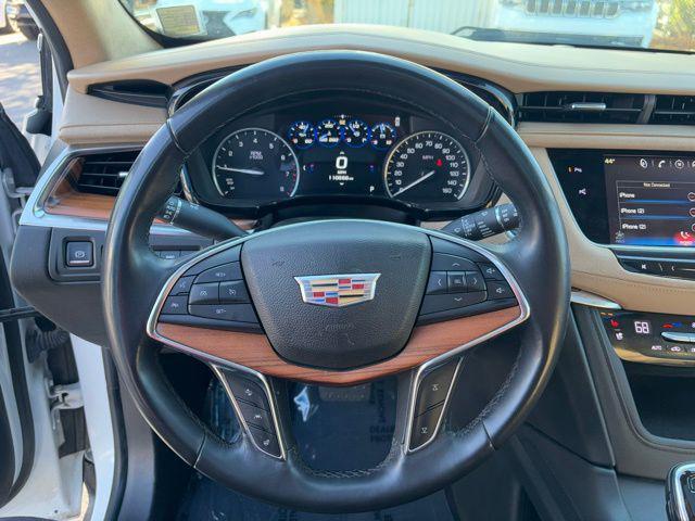 used 2017 Cadillac XT5 car, priced at $15,500