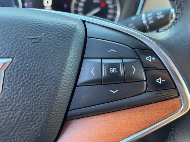 used 2017 Cadillac XT5 car, priced at $15,500