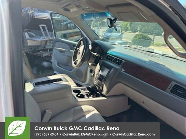 used 2013 GMC Yukon XL car, priced at $19,995