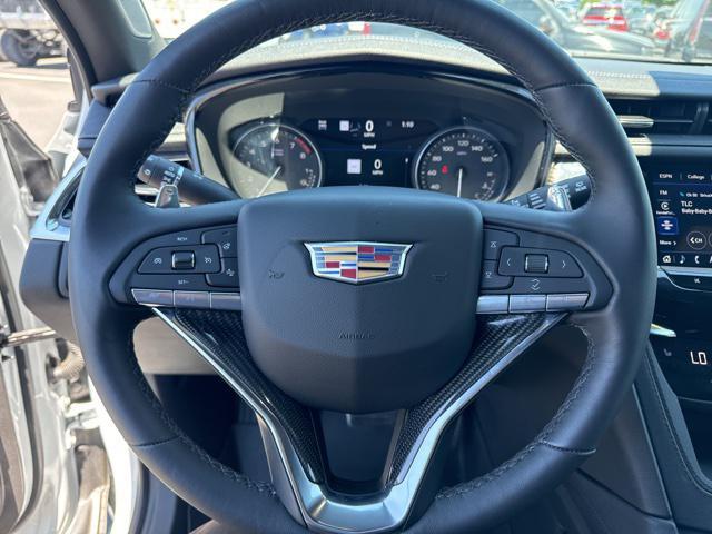 used 2023 Cadillac XT6 car, priced at $48,500