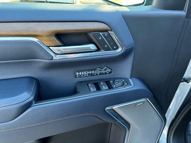 used 2024 Chevrolet Silverado 1500 car, priced at $52,989