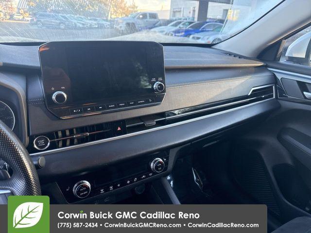 used 2023 Mitsubishi Outlander car, priced at $23,095