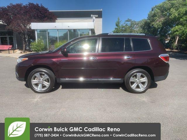 used 2013 Toyota Highlander car, priced at $18,989