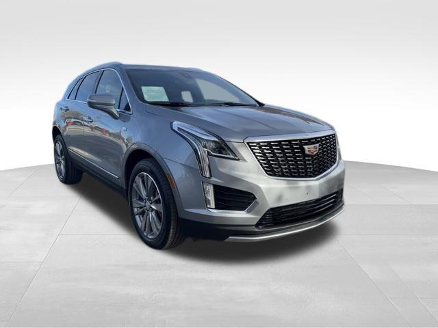 used 2025 Cadillac XT5 car, priced at $41,989