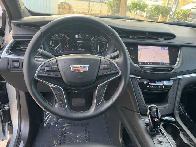 used 2025 Cadillac XT5 car, priced at $41,989