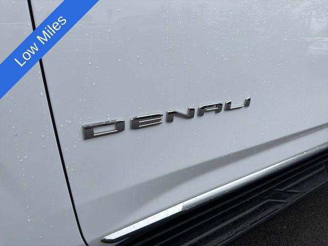 used 2025 GMC Yukon XL car, priced at $73,989