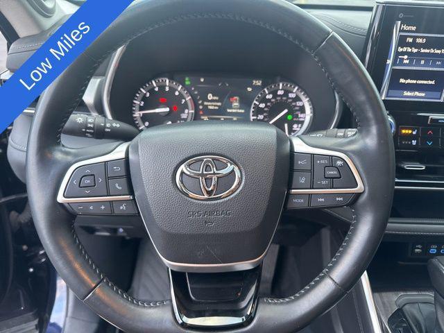 used 2022 Toyota Highlander car, priced at $43,989