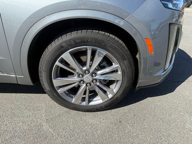 used 2025 Cadillac XT6 car, priced at $44,989