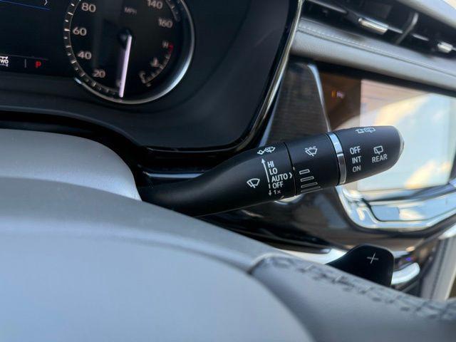 used 2025 Cadillac XT6 car, priced at $44,989