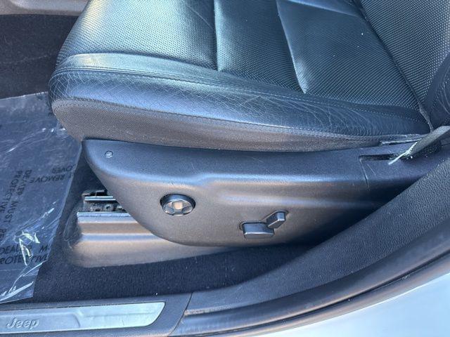 used 2021 Jeep Grand Cherokee car, priced at $19,995