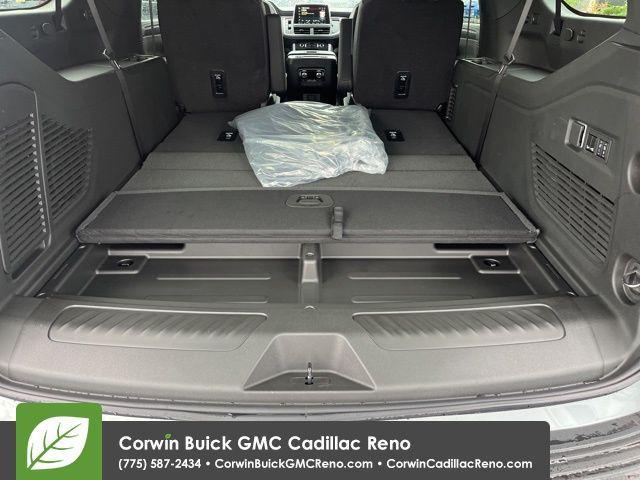 new 2024 GMC Yukon XL car, priced at $76,305