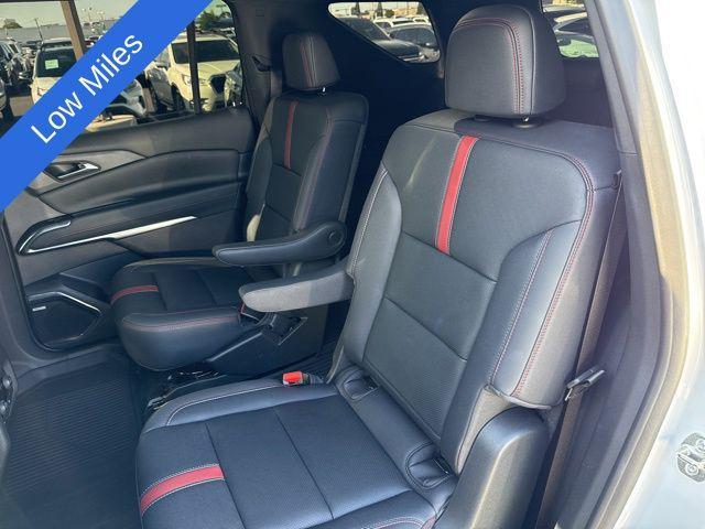 used 2024 Chevrolet Traverse car, priced at $53,995
