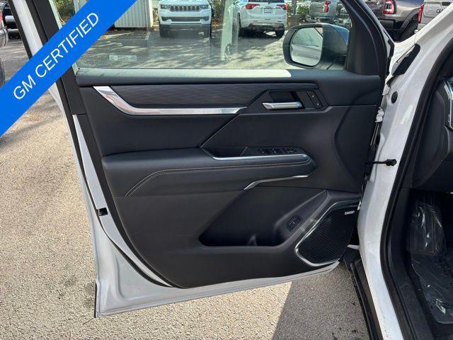 used 2025 GMC Acadia car, priced at $33,995