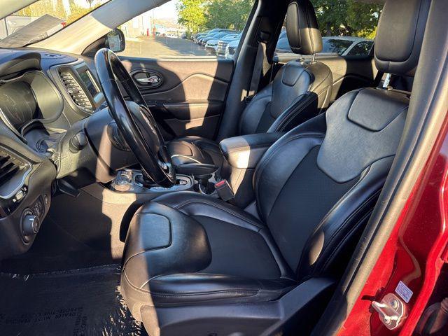 used 2020 Jeep Cherokee car, priced at $12,989