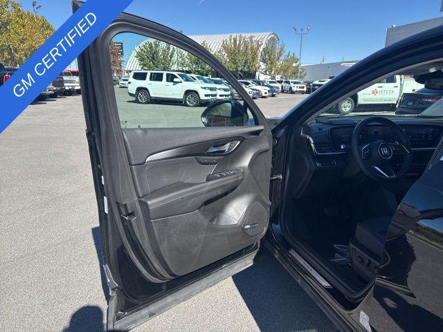 used 2025 Buick Envision car, priced at $29,995