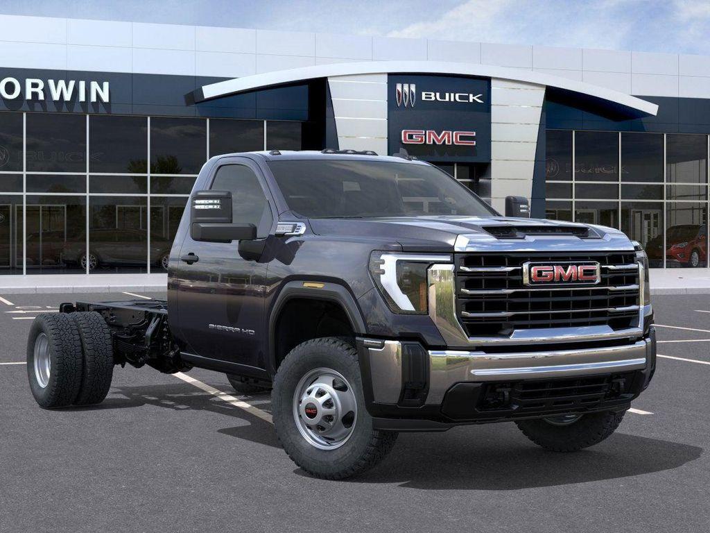 new 2025 GMC Sierra 3500 car, priced at $59,273